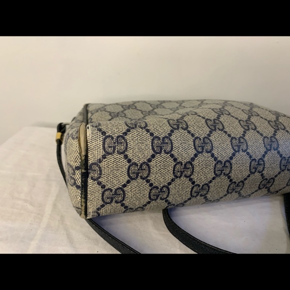 Vintage Gucci crossbody bag. - Picture 8 of 8